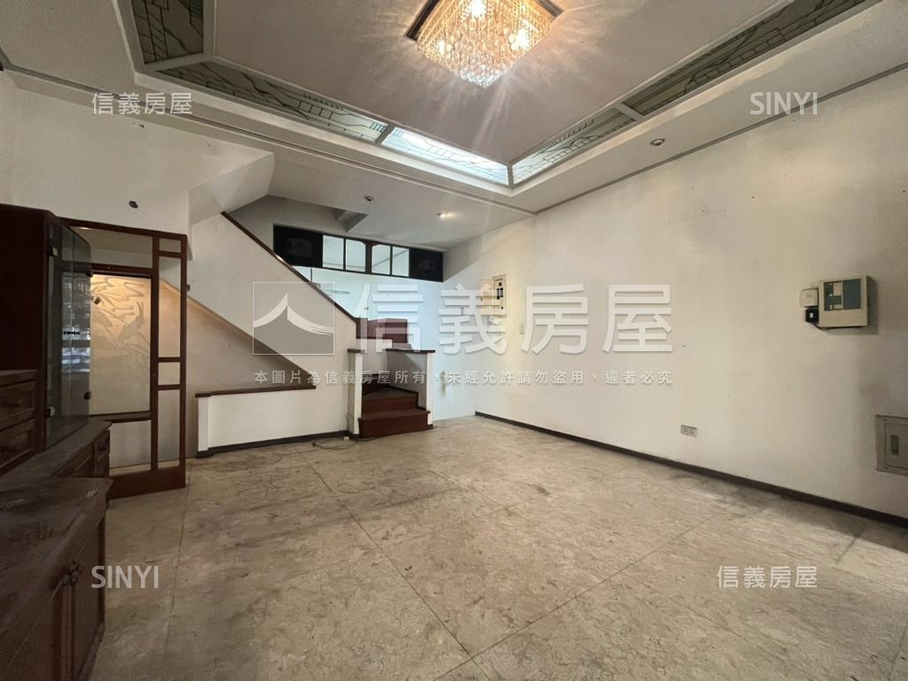 北區綠意盎然衛道新世界房屋室內格局與周邊環境