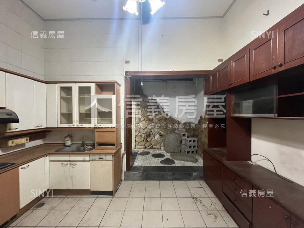 北區綠意盎然衛道新世界房屋室內格局與周邊環境