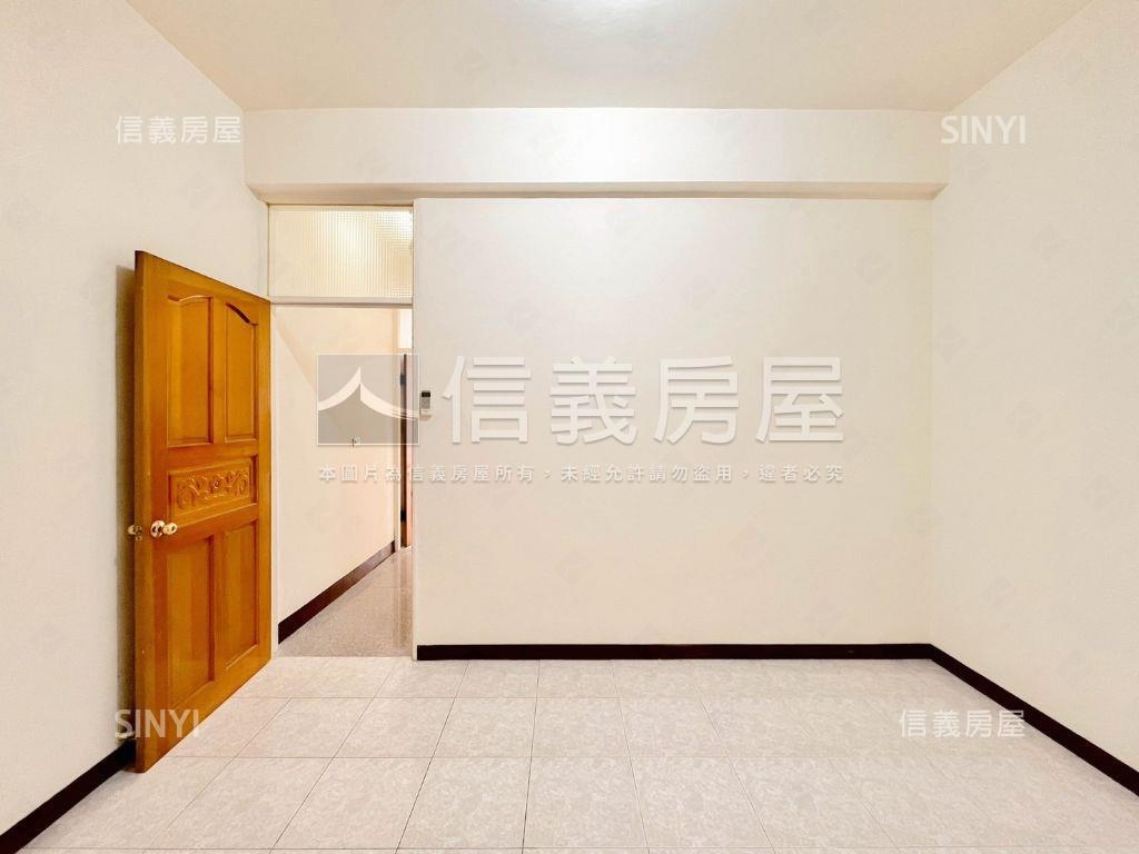 清水臨路車庫停車房屋室內格局與周邊環境