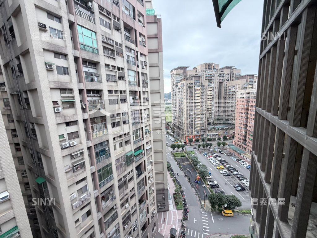 高樓琉森湖三房房屋室內格局與周邊環境