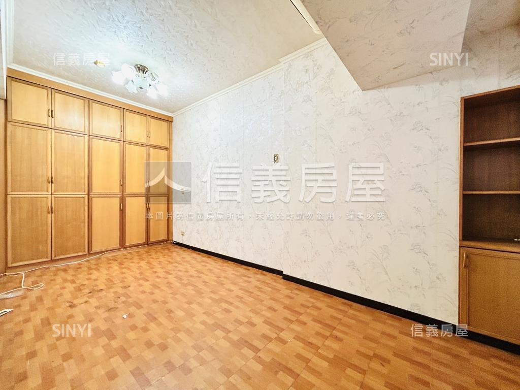 塔城龍門．面公園露台戶Ａ房屋室內格局與周邊環境