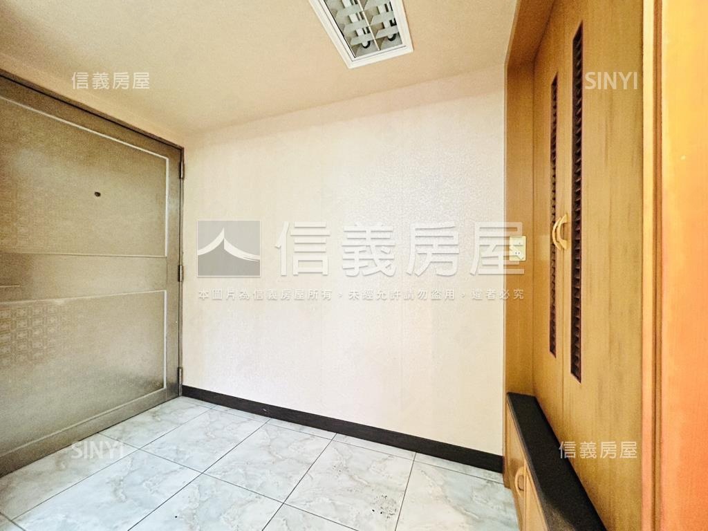 塔城龍門．面公園露台戶Ａ房屋室內格局與周邊環境