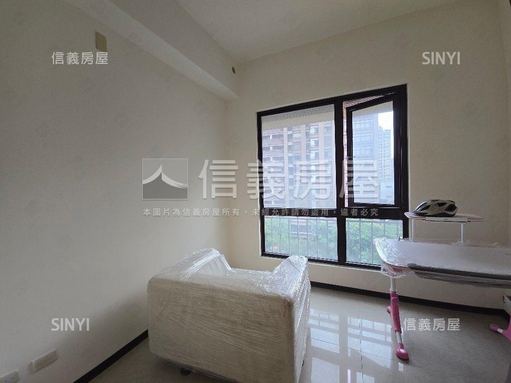 哲里。建商屋況無裝潢三房房屋室內格局與周邊環境