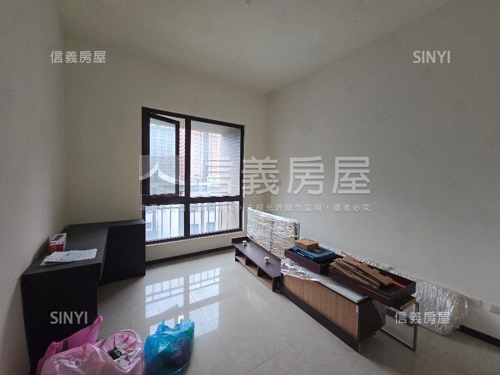 哲里。建商屋況無裝潢三房房屋室內格局與周邊環境