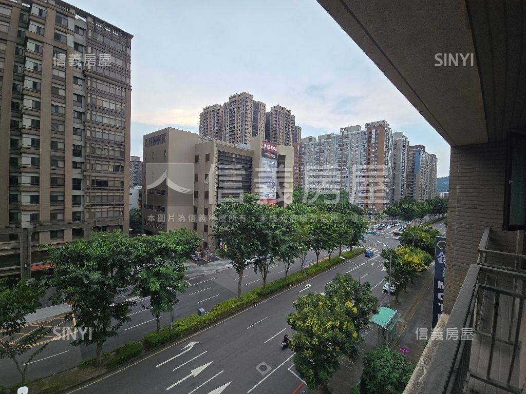 哲里。建商屋況無裝潢三房房屋室內格局與周邊環境