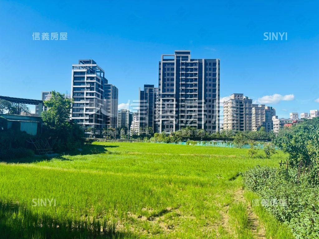 土城紅布朗花園三房車位房屋室內格局與周邊環境