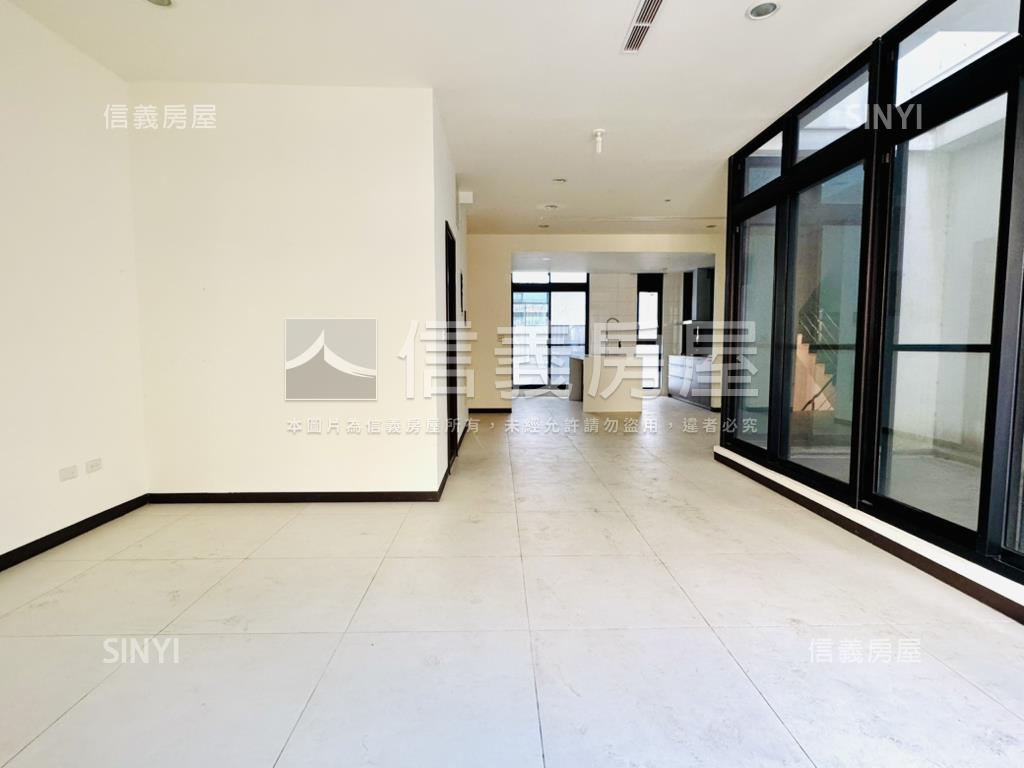 翡翠森林朝北電梯雙車宅邸房屋室內格局與周邊環境