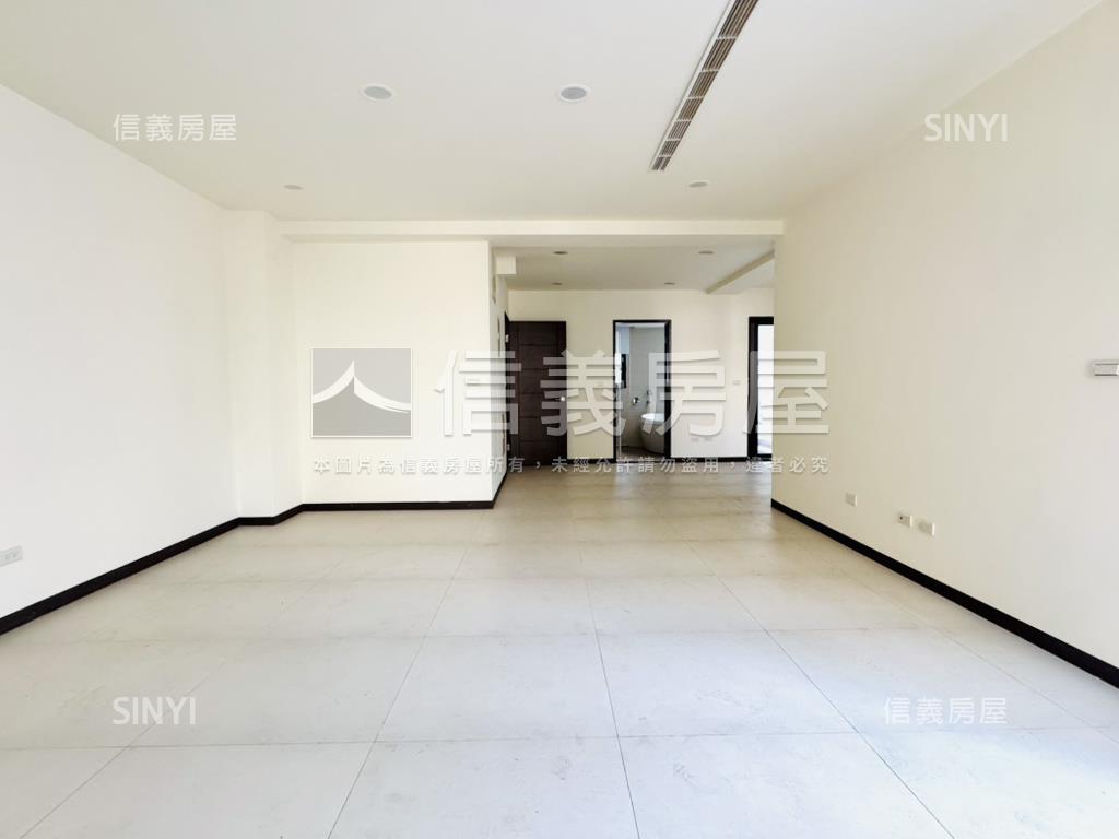 翡翠森林朝北電梯雙車宅邸房屋室內格局與周邊環境