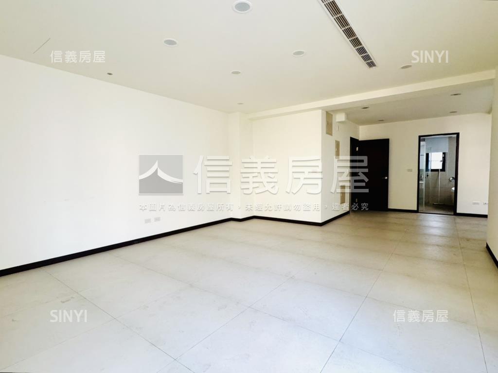 翡翠森林朝北電梯雙車宅邸房屋室內格局與周邊環境