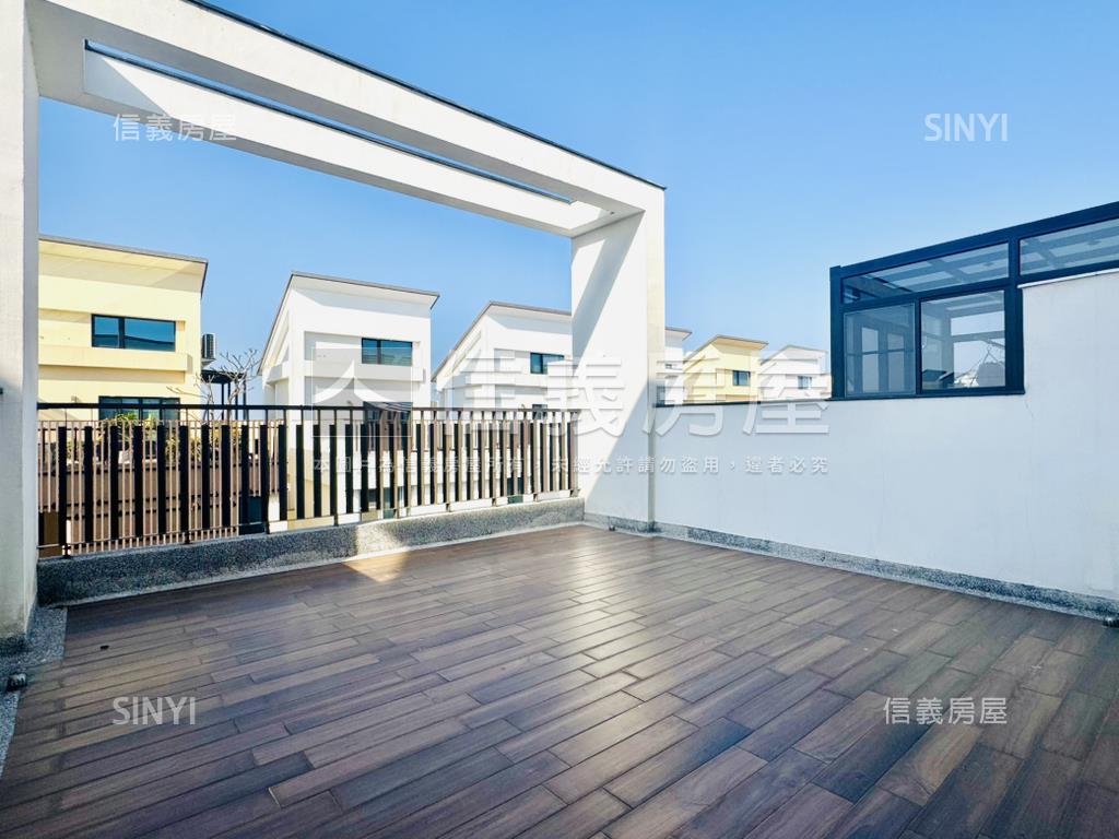 翡翠森林朝北電梯雙車宅邸房屋室內格局與周邊環境