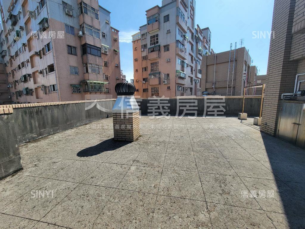 京采人生。三房車位房屋室內格局與周邊環境