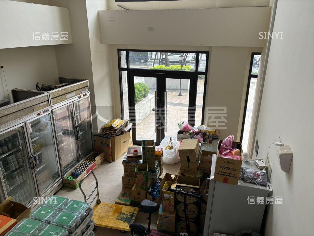 青埔高鐵站前店面房屋室內格局與周邊環境