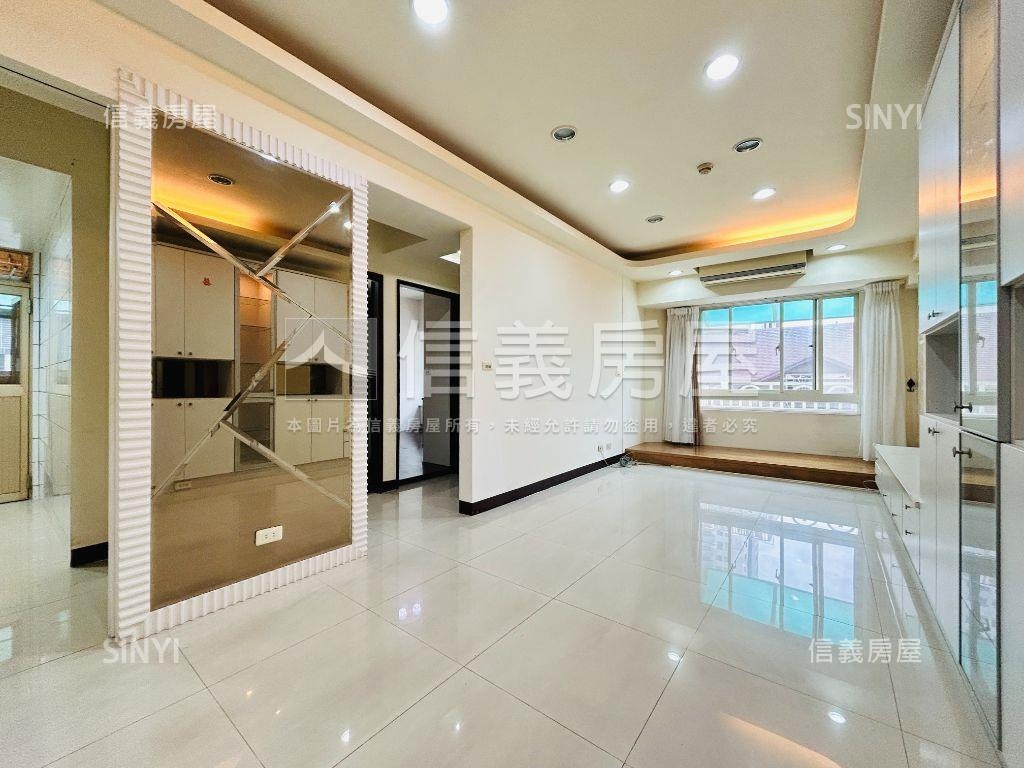 【專任】近台北橋方正二房房屋室內格局與周邊環境