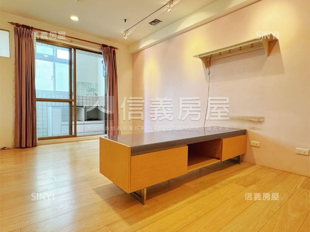 花開並蒂捷運套房房屋室內格局與周邊環境