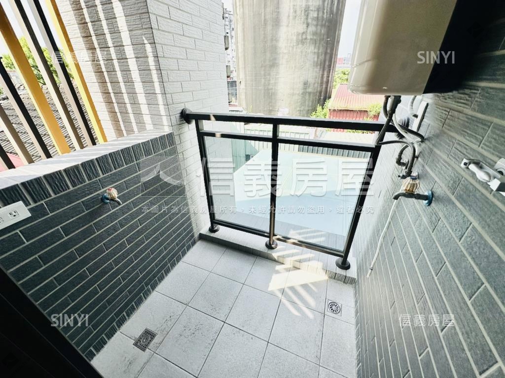 專任近新時代美屋附車位房屋室內格局與周邊環境