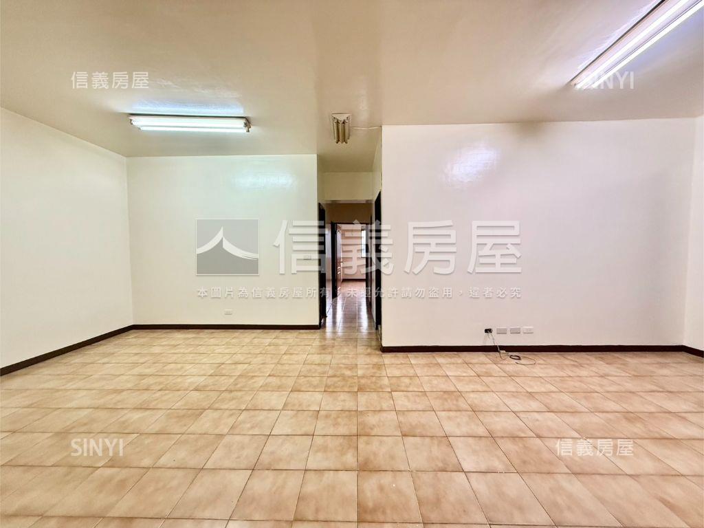 老松富邑三樓美華廈房屋室內格局與周邊環境