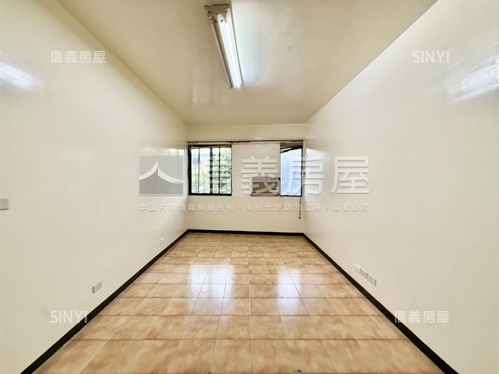 老松富邑三樓美華廈房屋室內格局與周邊環境