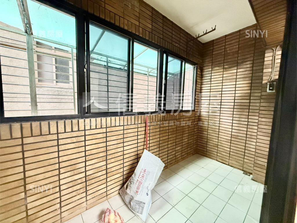 老松富邑三樓美華廈房屋室內格局與周邊環境