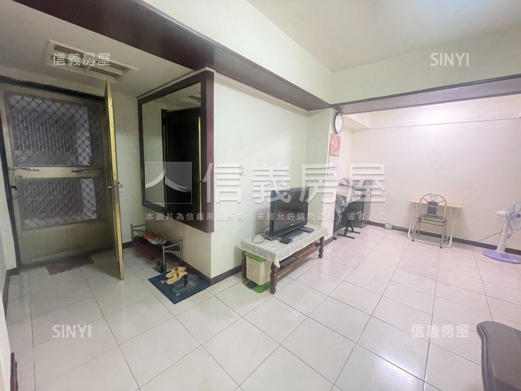 華陽市場旁美華廈房屋室內格局與周邊環境