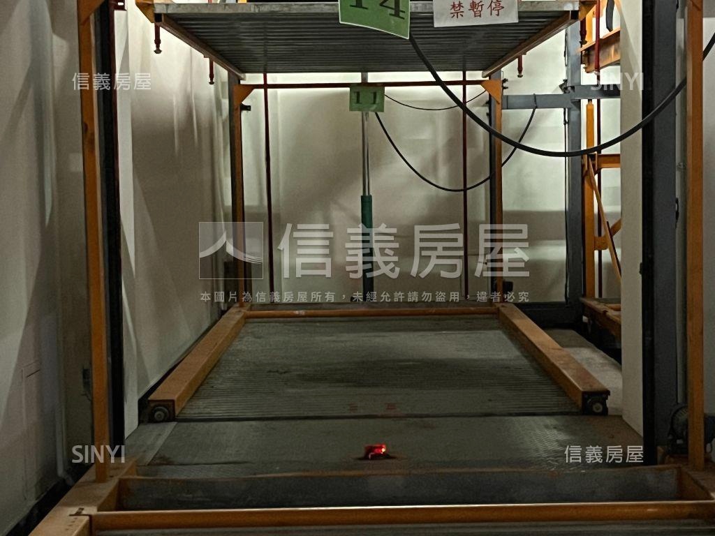【近市府｜信邑】車位４個房屋室內格局與周邊環境
