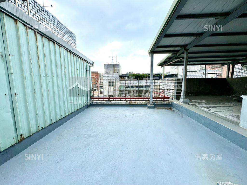 稀有電梯頂加４房車位房屋室內格局與周邊環境