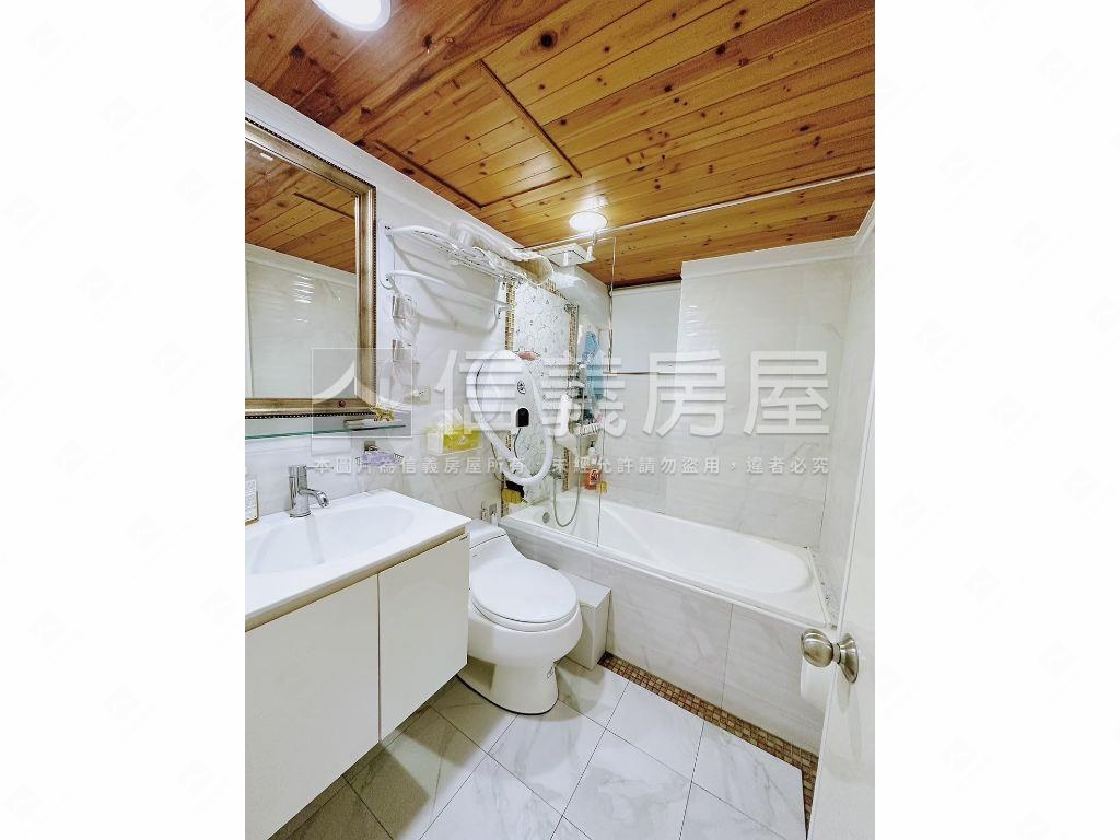 本棟景觀美景愛河四房房屋室內格局與周邊環境