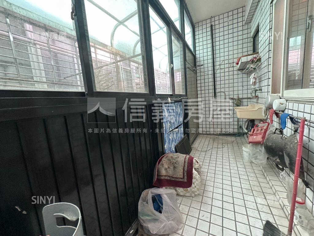 稀有釋出！龜山八房大透天房屋室內格局與周邊環境