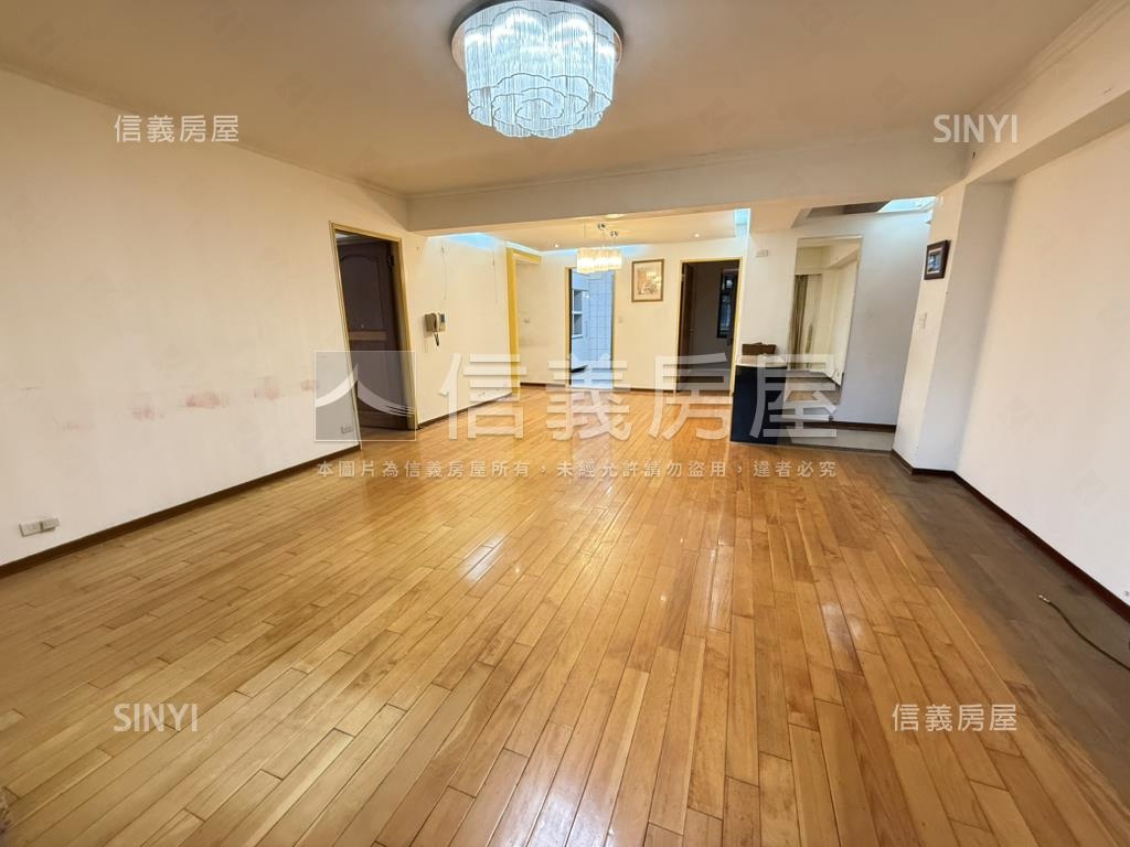 學園靜巷電梯三房房屋室內格局與周邊環境