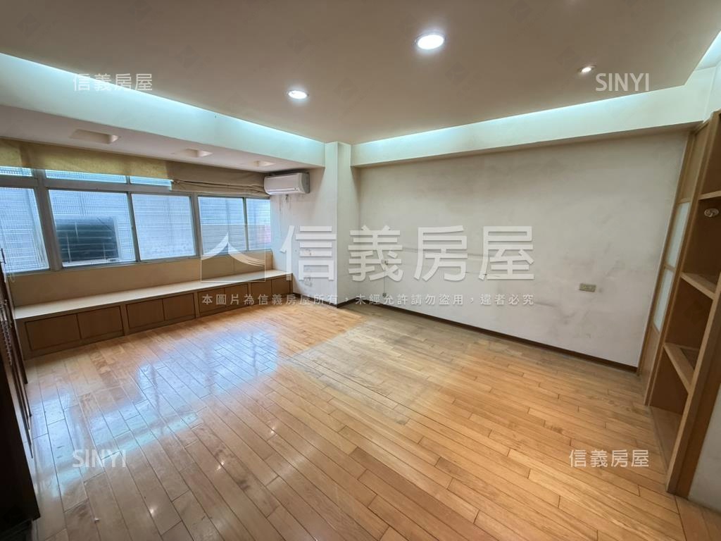 學園靜巷電梯三房房屋室內格局與周邊環境