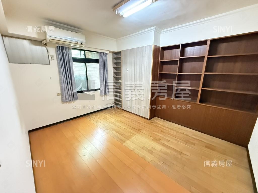 學園靜巷電梯三房房屋室內格局與周邊環境