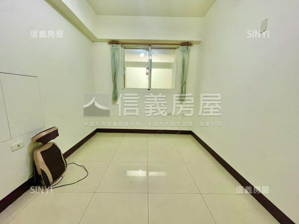 價可談電梯透天近捷運房屋室內格局與周邊環境