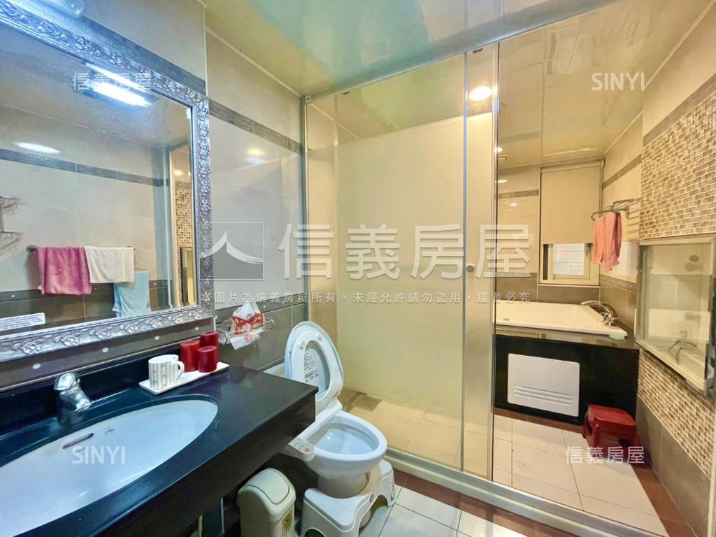 價可談電梯透天近捷運房屋室內格局與周邊環境