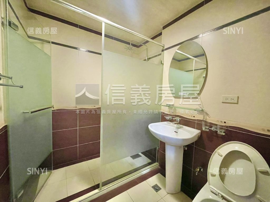價可談電梯透天近捷運房屋室內格局與周邊環境