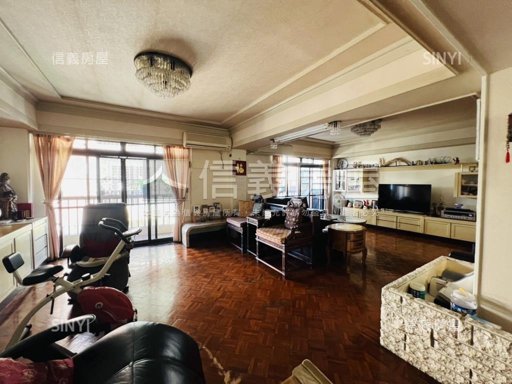 新！運動公園管理電梯Ｂ房屋室內格局與周邊環境