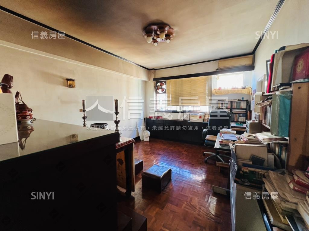 新！運動公園管理電梯Ｂ房屋室內格局與周邊環境