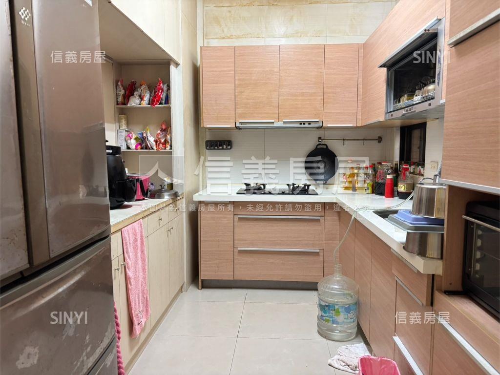 新香街透天房屋室內格局與周邊環境
