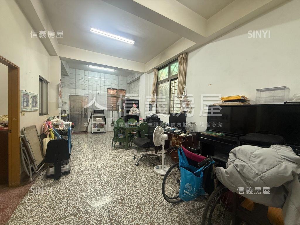 七房孝親大地坪活路透天房屋室內格局與周邊環境