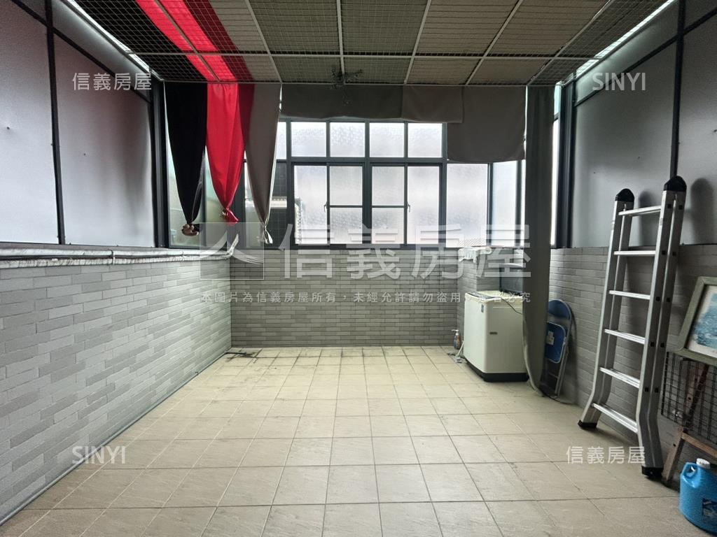 良美町精美露臺戶套房房屋室內格局與周邊環境