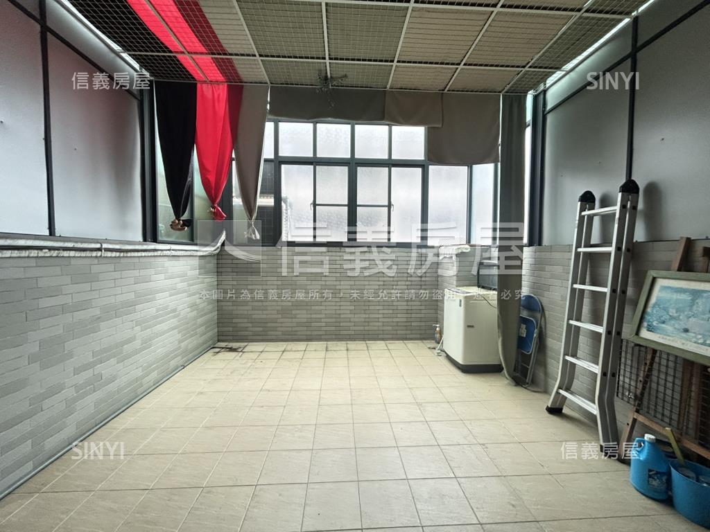 良美町精美露臺戶套房房屋室內格局與周邊環境