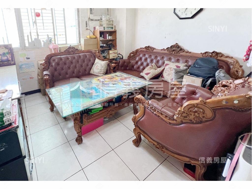 三重國小龍門商圈電梯車位房屋室內格局與周邊環境