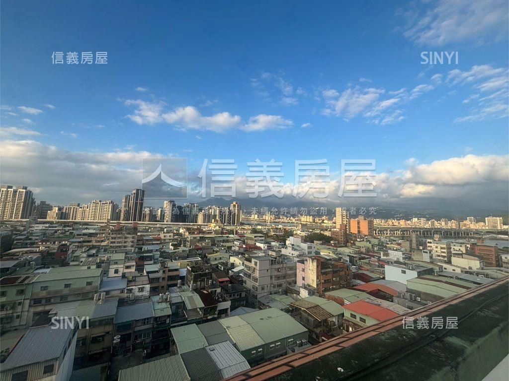 三重國小龍門商圈電梯車位房屋室內格局與周邊環境