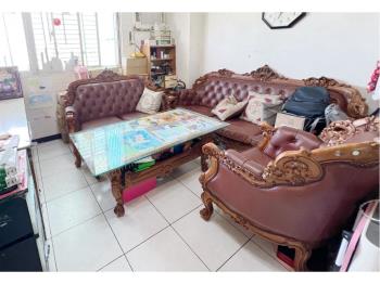 近捷運龍門商圈電梯有車位