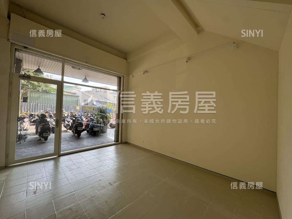 １＋２樓逢甲商圈大店面房屋室內格局與周邊環境