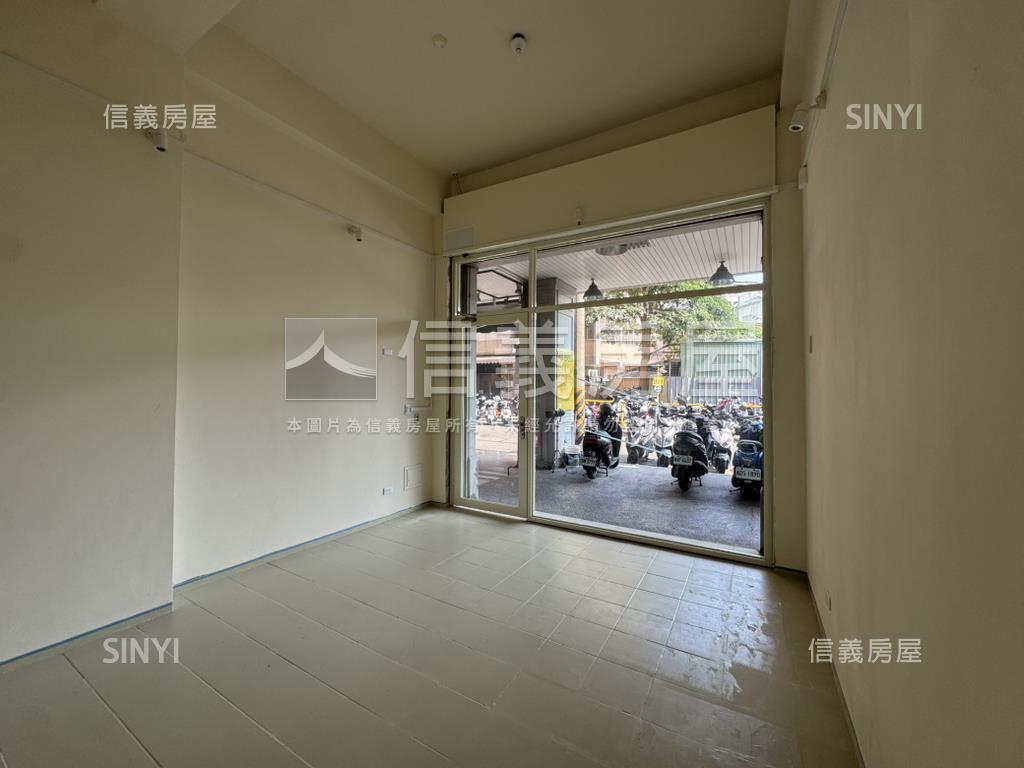 １＋２樓逢甲商圈大店面房屋室內格局與周邊環境