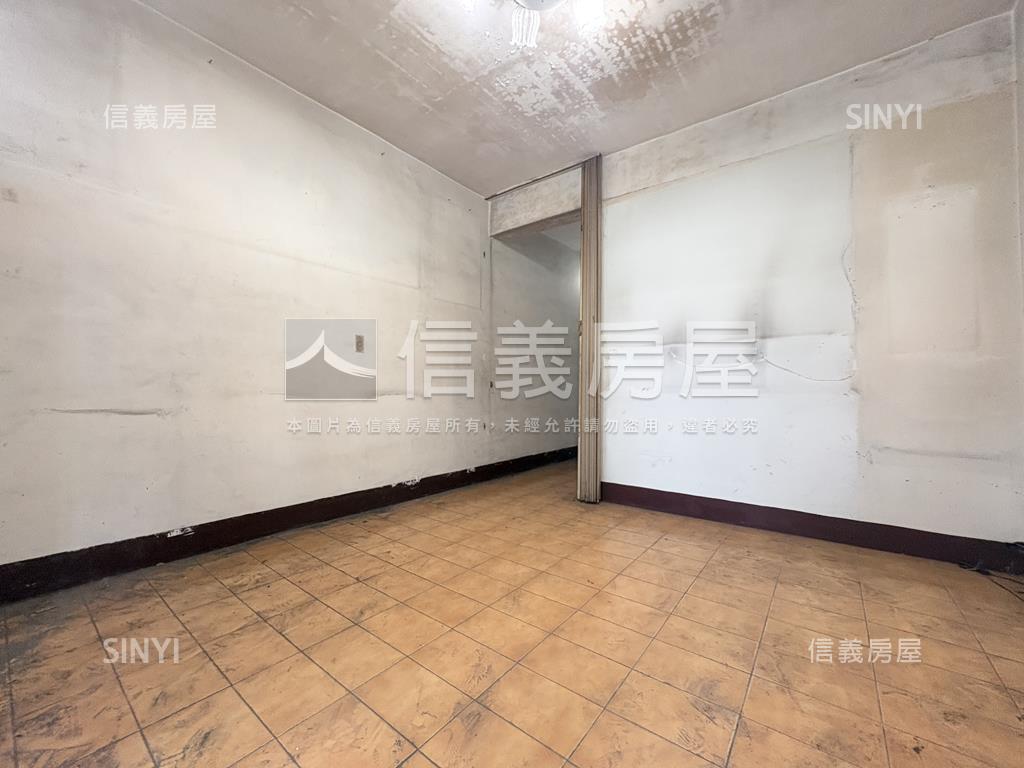 低樓層！低總價！歡迎賞屋房屋室內格局與周邊環境