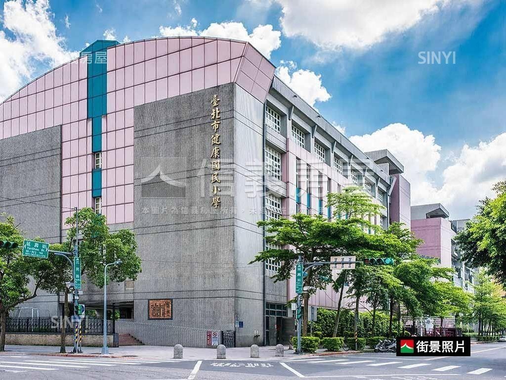 民生社區黃金公寓房屋室內格局與周邊環境