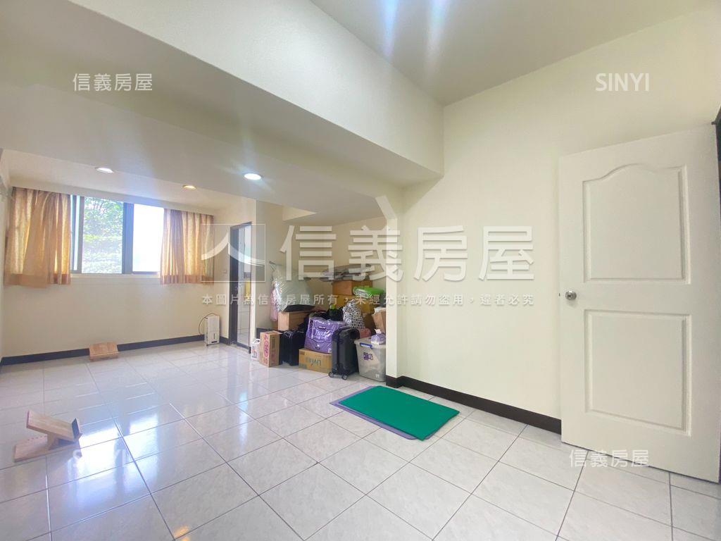 馬上幸福４房車位捷運宅房屋室內格局與周邊環境