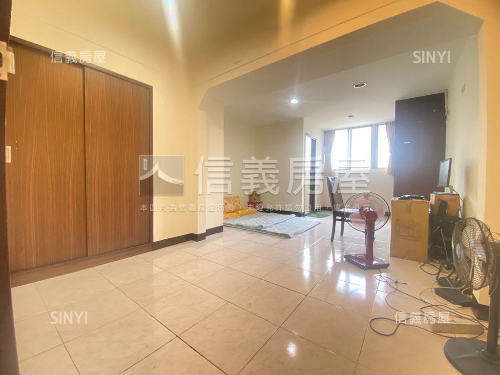 馬上幸福４房車位捷運宅房屋室內格局與周邊環境