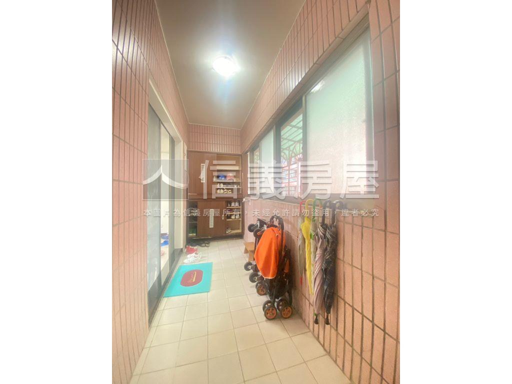 馬上幸福４房車位捷運宅房屋室內格局與周邊環境