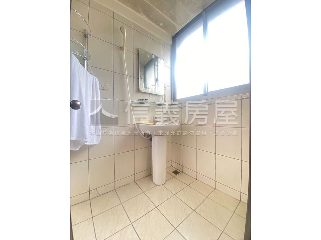 馬上幸福４房車位捷運宅房屋室內格局與周邊環境